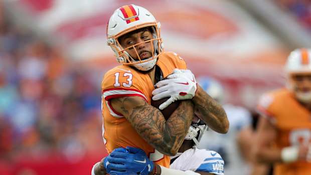 BuccaneersMikeEvansLionsOrange